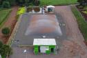 Vizinhos compartilham biodigestor para produzir energia limpa da suinocultura 