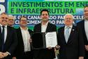 Governador Carlos Massa Ratinho Junior anunciou investimentos de R$ 505 milhões em energia e infraestrutura de gás canalizado para acelerar o crescimento do Paraná.