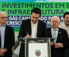 Governador Carlos Massa Ratinho Junior anunciou investimentos de R$ 505 milhões em energia e infraestrutura de gás canalizado para acelerar o crescimento do Paraná.