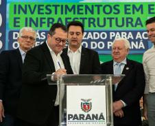 Governador Carlos Massa Ratinho Junior anunciou investimentos de R$ 505 milhões em energia e infraestrutura de gás canalizado para acelerar o crescimento do Paraná.
