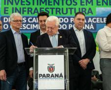Governador Carlos Massa Ratinho Junior anunciou investimentos de R$ 505 milhões em energia e infraestrutura de gás canalizado para acelerar o crescimento do Paraná.