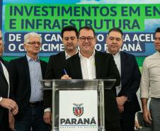 Governador Carlos Massa Ratinho Junior anunciou investimentos de R$ 505 milhões em energia e infraestrutura de gás canalizado para acelerar o crescimento do Paraná.