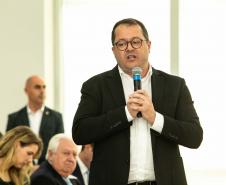 Governador Carlos Massa Ratinho Junior anunciou investimentos de R$ 505 milhões em energia e infraestrutura de gás canalizado para acelerar o crescimento do Paraná.
