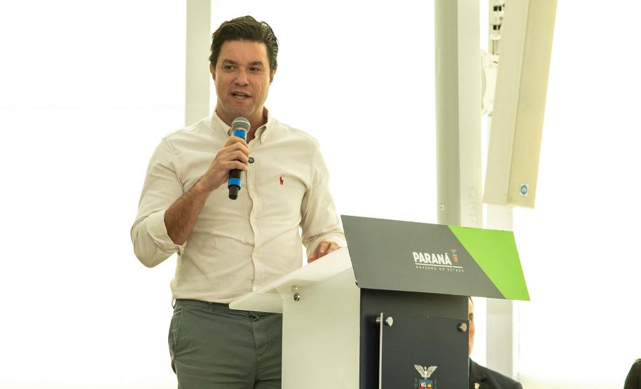 Governador Carlos Massa Ratinho Junior anunciou investimentos de R$ 505 milhões em energia e infraestrutura de gás canalizado para acelerar o crescimento do Paraná.