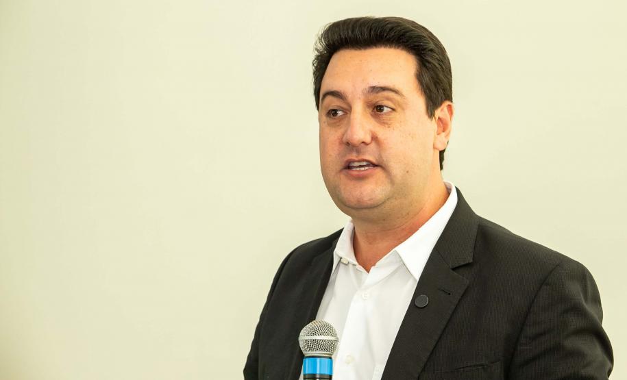 Governador Carlos Massa Ratinho Junior anunciou investimentos de R$ 505 milhões em energia e infraestrutura de gás canalizado para acelerar o crescimento do Paraná.